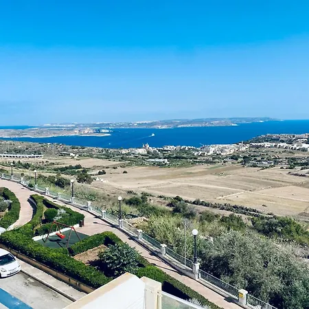 לינה וארוחת בוקר Twenty9th 4*