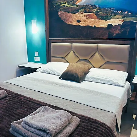 Twenty9th 4* נדור