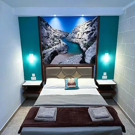 Twenty9th לינה וארוחת בוקר 4*