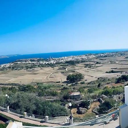 Twenty9th Oda ve Kahvaltı 4*