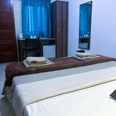 Twenty9th Frühstückspension Nadur