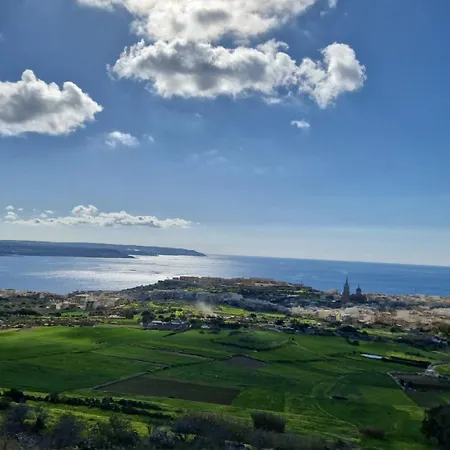 Oda ve Kahvaltı Twenty9th 4*